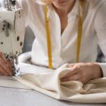 Laine du Larzac : origine, fabrication et savoir-faire français